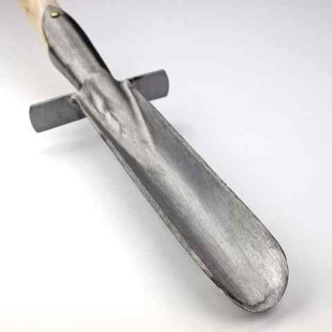 Sneeboer Penwortelspade met steps